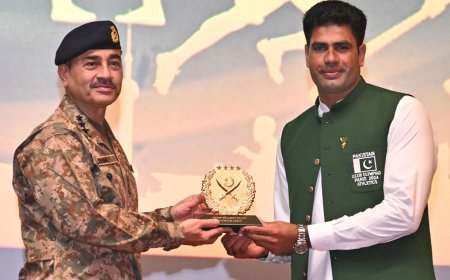 COAS Honours Olympian Arshad Nadeem at GHQ Ceremony