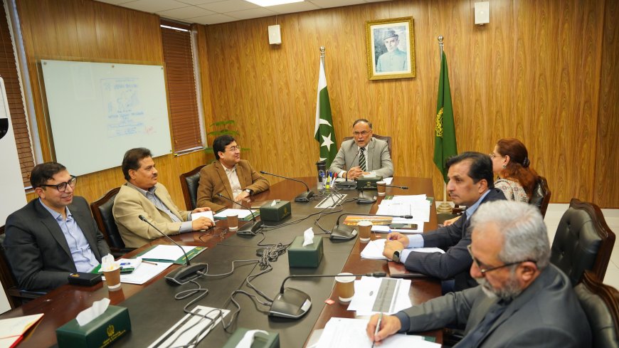 Minister Urges Swift Action on Commercialization of Gwadar Airport