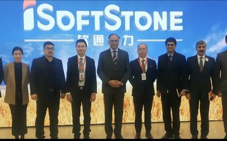Minister Ahsan Iqbal visited iSoftStone IT Park Beijing