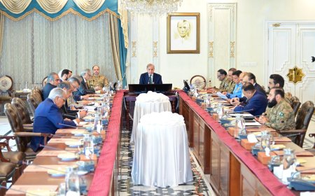 Pakistan Shuts Down Wagah Border, Expels Indian Diplomats Amid Kashmir Fallout